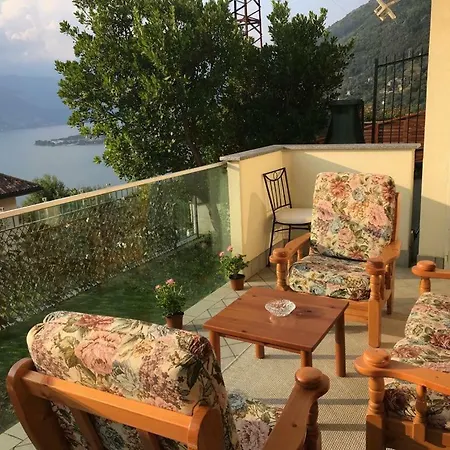 Διαμέρισμα With Garden And Terrace Beautiful View *